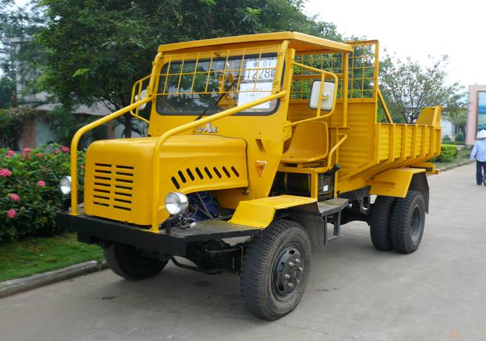 女人张开腿让男人添