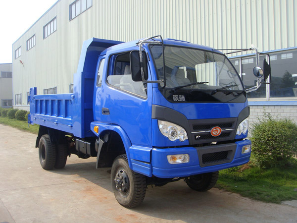 女人张开腿让男人添