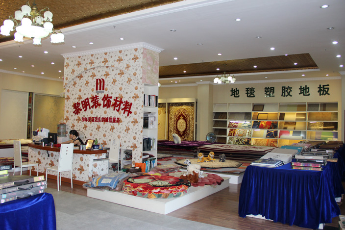 女人张开腿让男人添