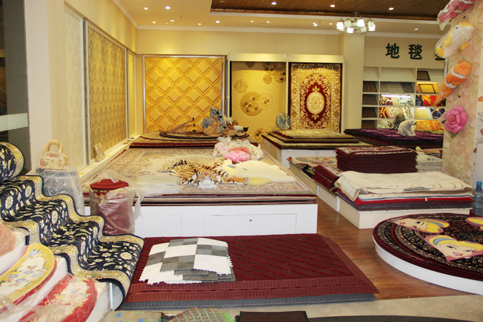 女人张开腿让男人添