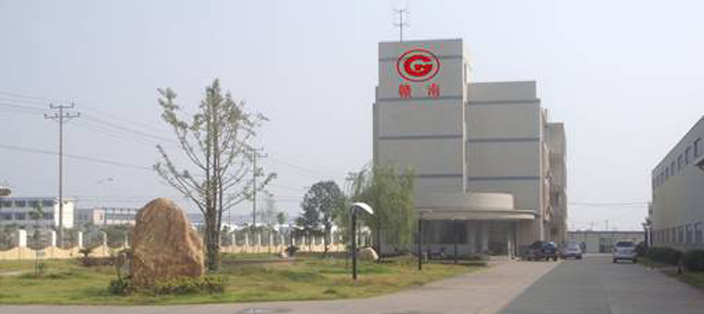 女人张开腿让男人添