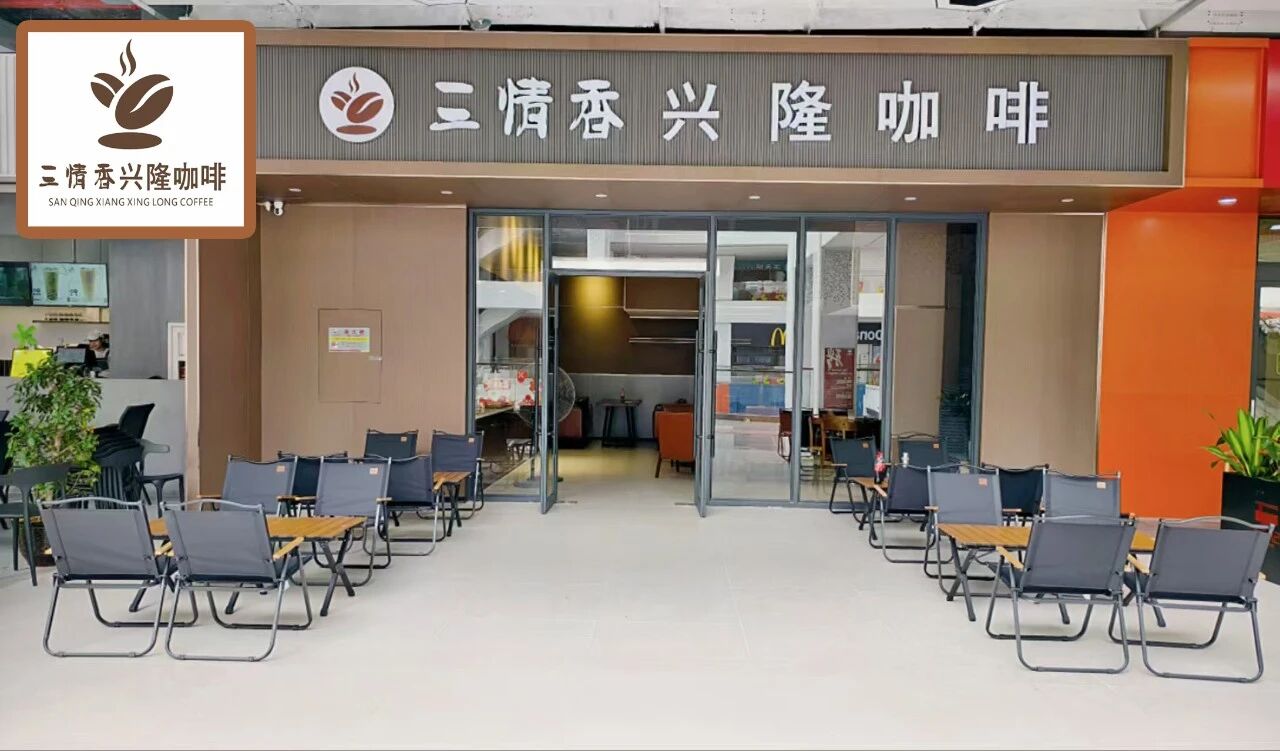 女人张开腿让男人添